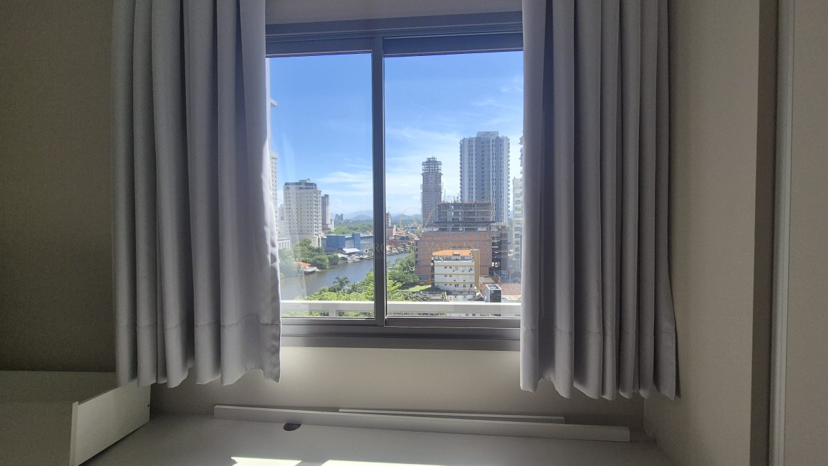 Apartamento para Locação Anual no bairro MEIA PRAIA  em Itapema