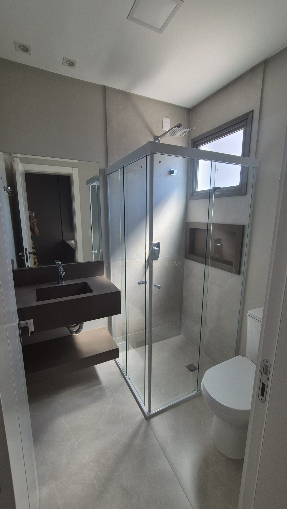 Apartamento para Locação Anual no bairro MEIA PRAIA  em Itapema