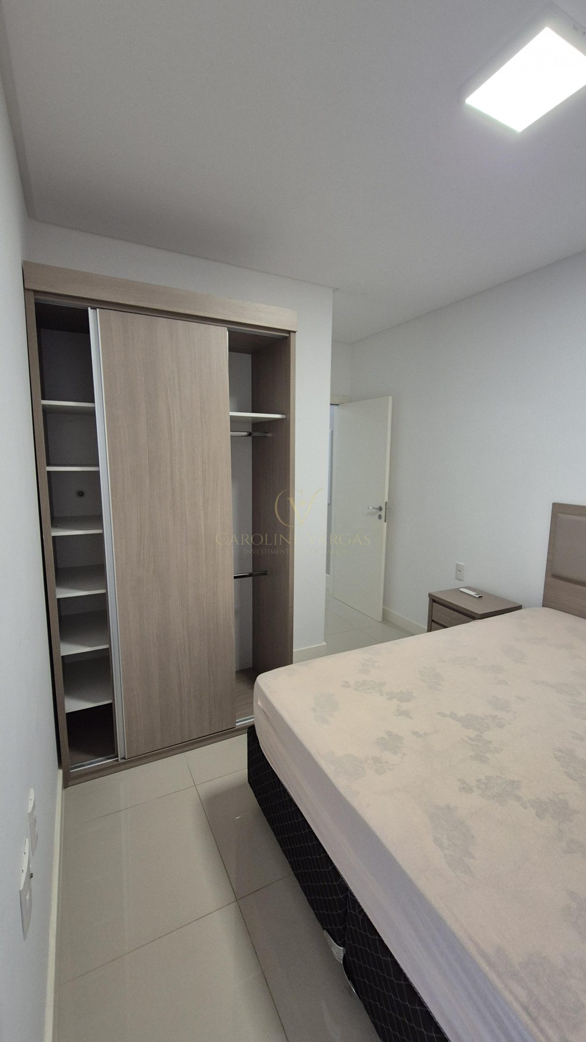 Apartamento para Locação Anual em Itapema